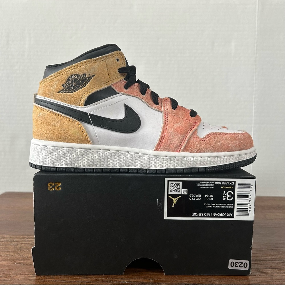 Nike Air Jordan 1 Mid SE Flight Club (GS) Size Women's 5